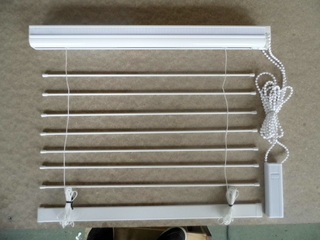 Závěsný systém rolet - výstuha