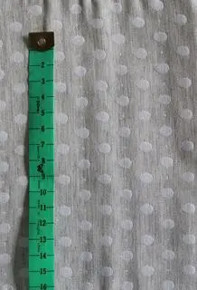 Dekorační látka šedobílá puntik