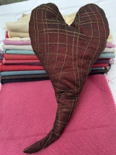 Větší kusy zbytků látek