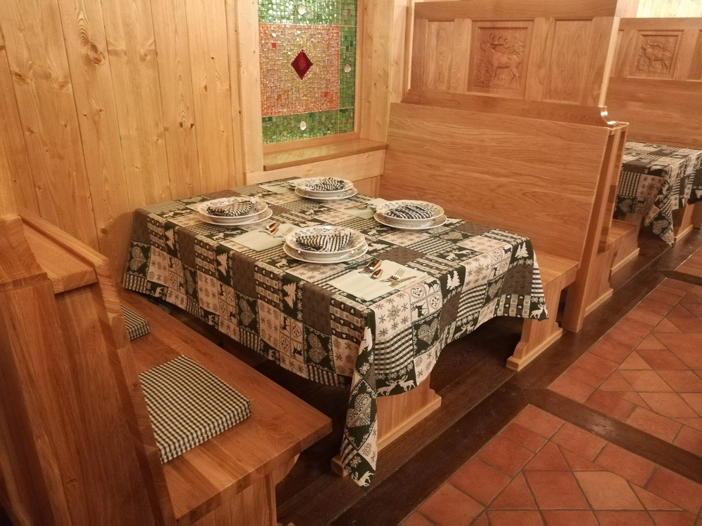 Dekorační látka patchwork stromy a vločky