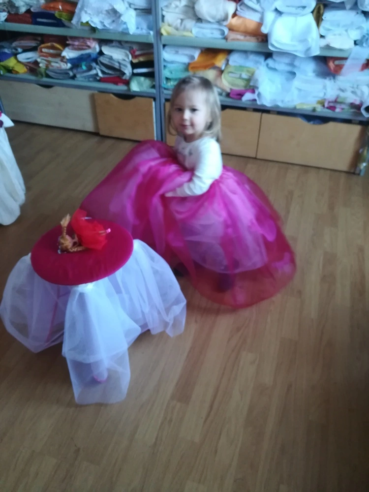 Kulatý stoleček pro děti