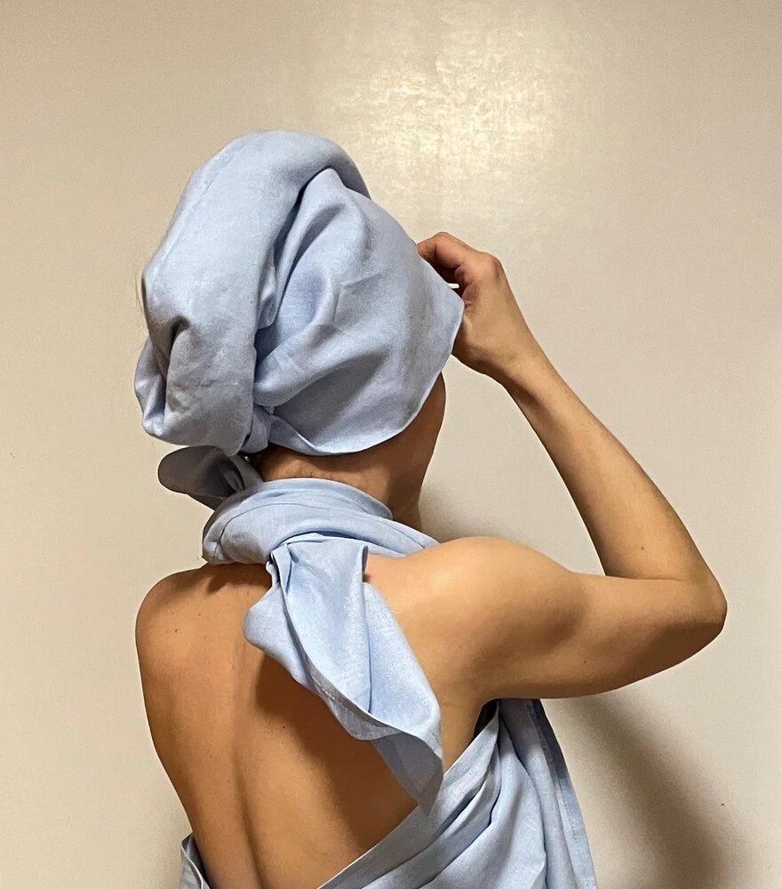 Souprava do sauny ze lnu v barvě světle modré