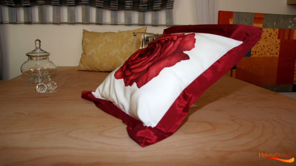 Dekorativní polštář s lemem 45x45 cm růže