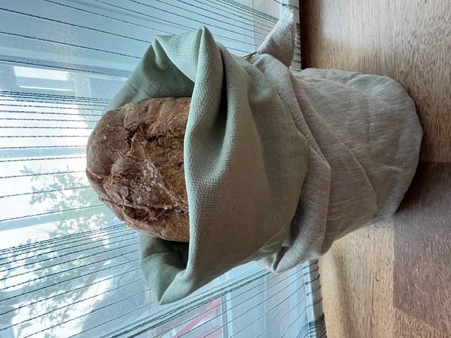 Lněný obal, chlebovka střední